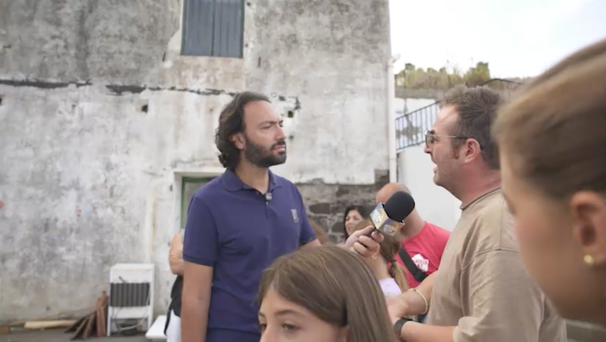 Stromboli, riparte la scuola sotto il vulcano tra disagi e speranze
